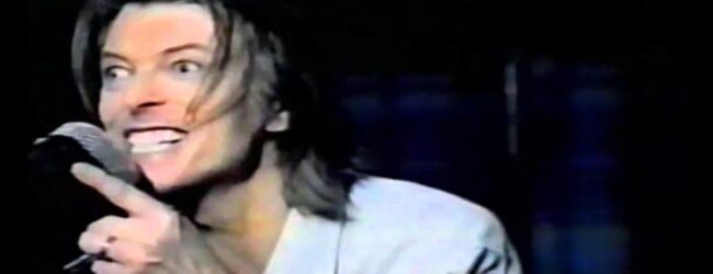 David Bowie – The Pretty Things Are Going To Hell (Unreleased)