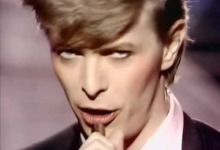 David Bowie – Boys Keep Swinging