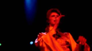 David Bowie – Watch That Man, live in London (July 3rd 1973).