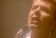 David Bowie – Hallo Spaceboy