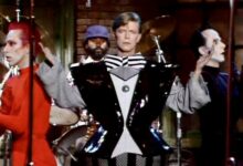 David Bowie with Klaus Nomi & Joey Arias – The Man Who Sold The World, TVC 15 & Boys Keep Swinging (Saturday Night Live, 1979)