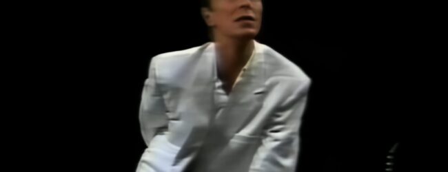 David Bowie – Look Back In Anger (USA) RARE 1988 performance w/ La La La Human Steps