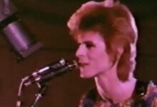 David Bowie – Queen Bitch – live 1972 (rare footage / 2018 edit)