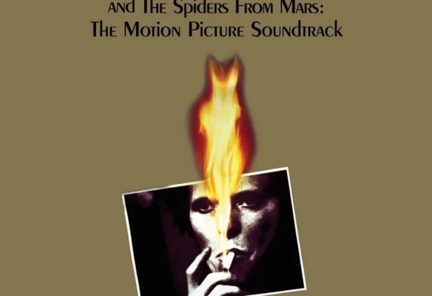 Ziggy Stardust And The Spiders From Mars – The Motion Picture 50th Anniversary will be available in a range of formats – 2CD & Blu-Ray, 2CD, limited edition gold vinyl (2LP)