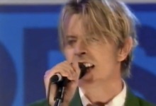David Bowie – Ashes To Ashes (Top of the Pops, 2002)