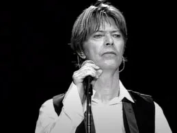 David Bowie – Everyone Says ‘Hi’ (Official Music Video)
